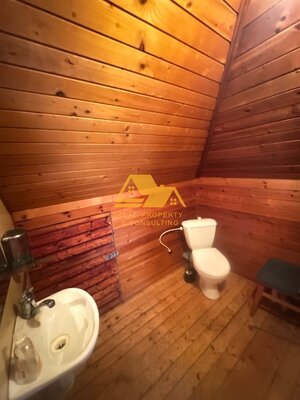 Predám budovu s obchodným duchom v centre Nových Zámkov — foto 8