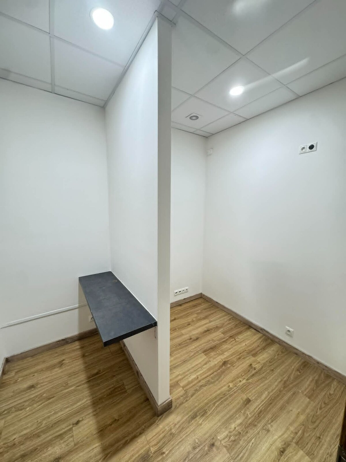 Exkluzívne! Prenajmem administratívny priestor v Nových Zámkoch — foto 5