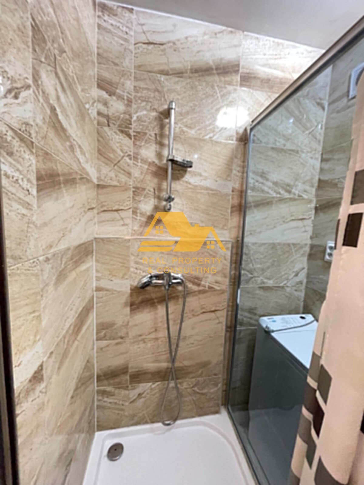 Prenajmem garzónku s balkónom neďaleko centra v Nových Zámkoch — foto 7