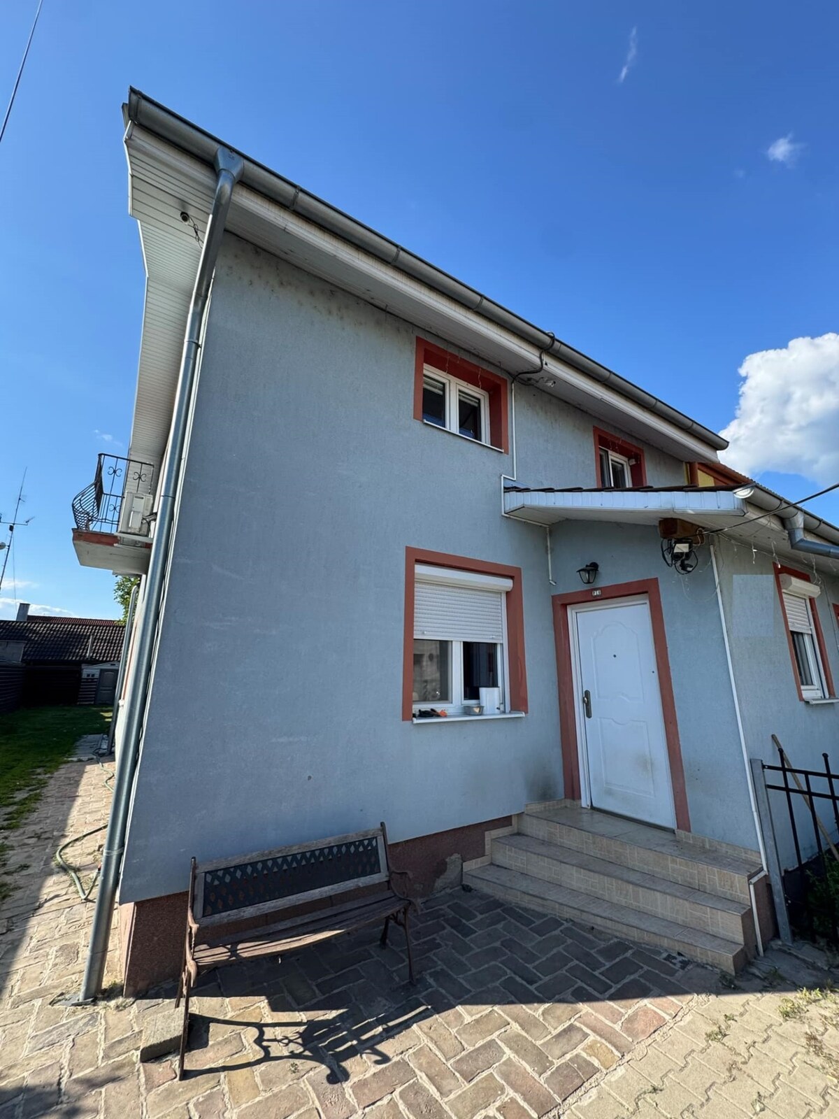 Exkluzívne! Predám rodinný dom v Nových Zámkoch — foto 3