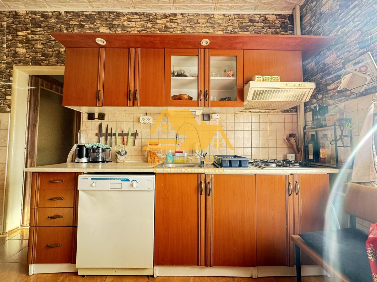 Predám rodinný dom s garážou v obci Tvrdošovce — foto 5
