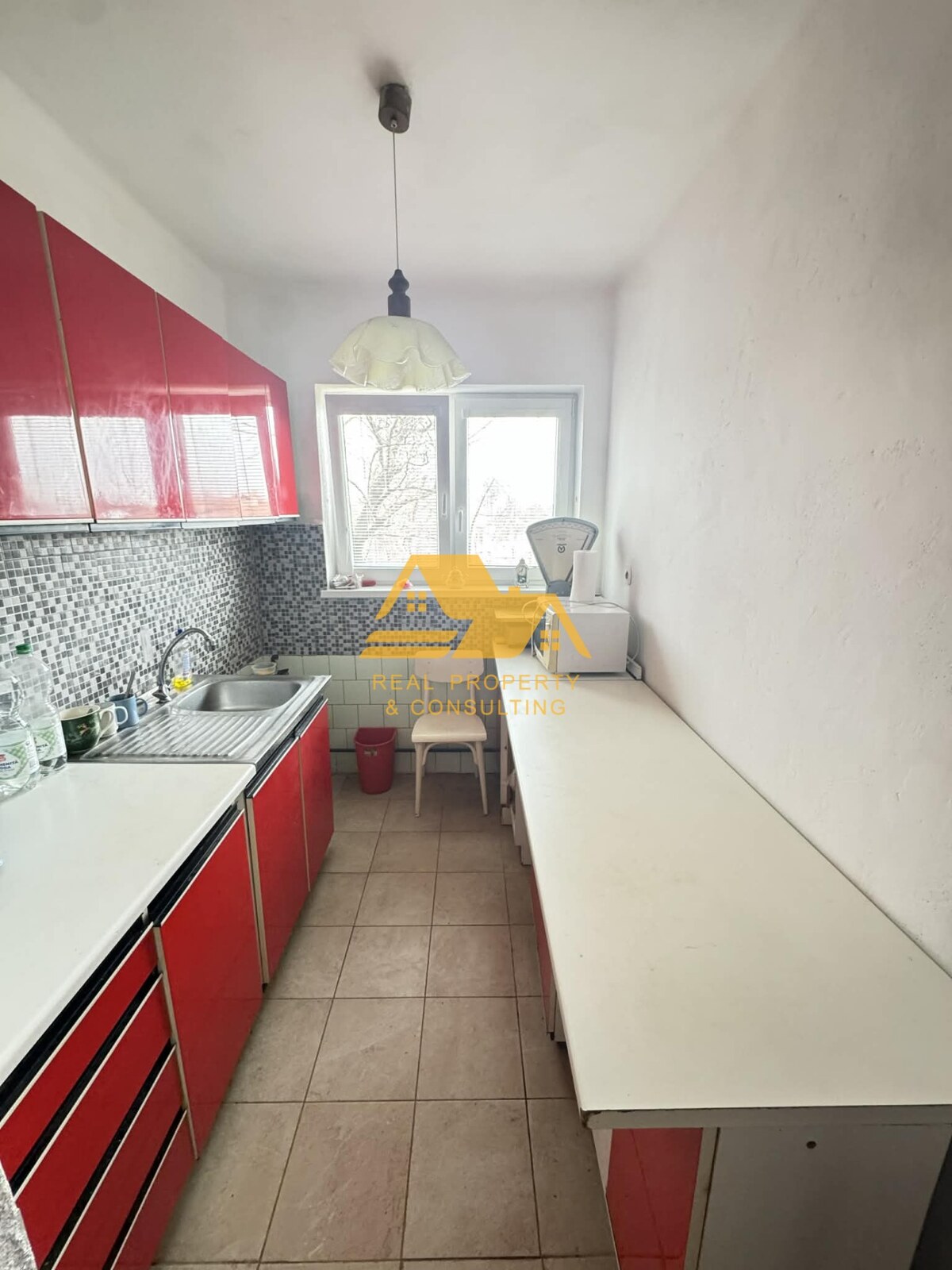 Exkluzívne! Predám rodinný dom s garážou v obci Bešeňov — foto 2