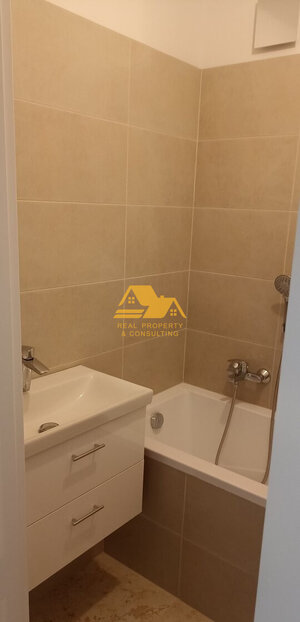 Prerobený 2 izbový byt s balkónom v Nových Zámkoch — foto 4