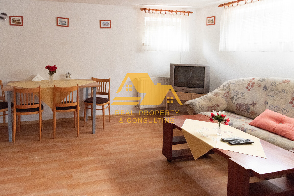 Exkluzívne! Predám apartmánový dom v obci Podhájska — foto 13