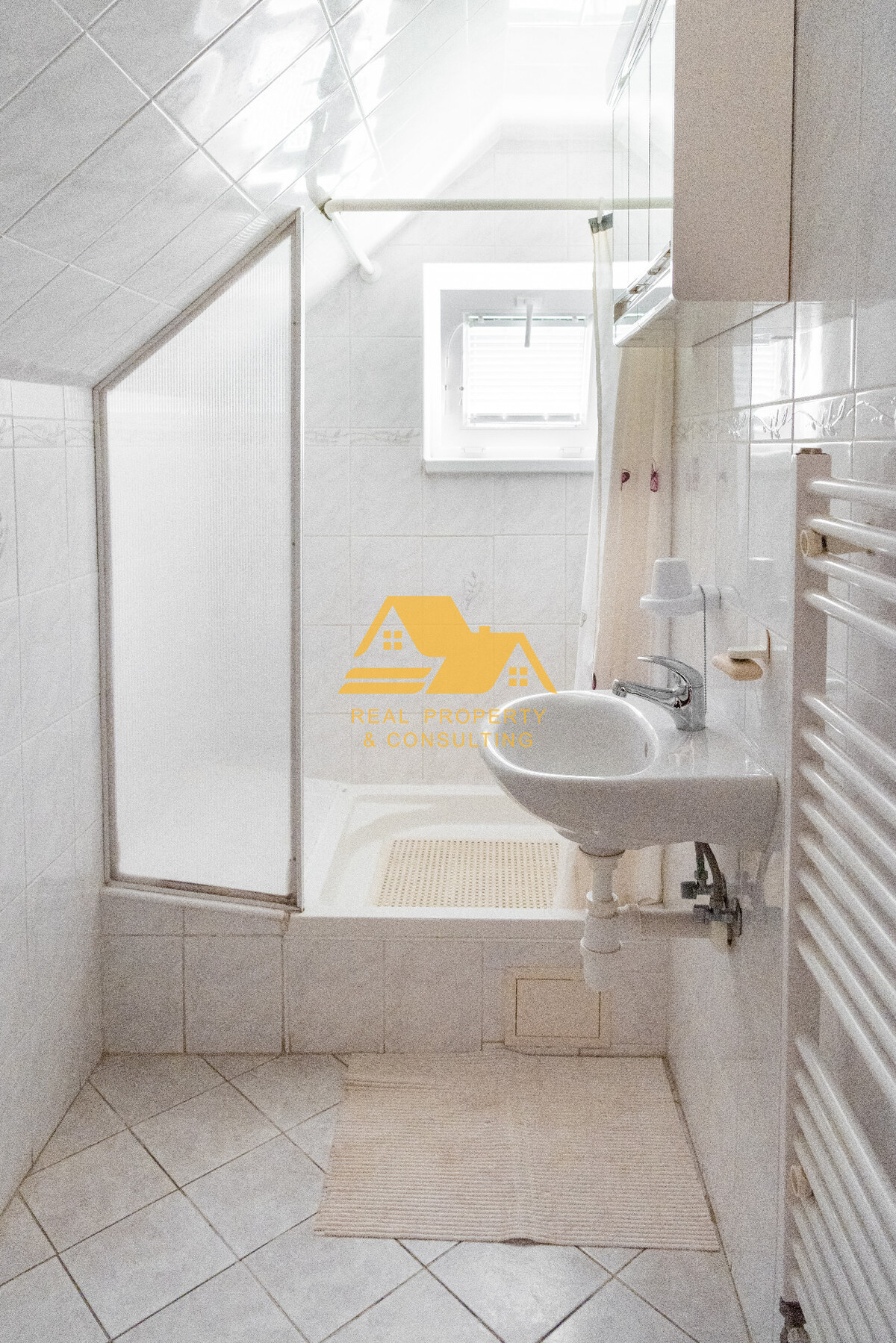 Exkluzívne! Predám apartmánový dom v obci Podhájska — foto 18