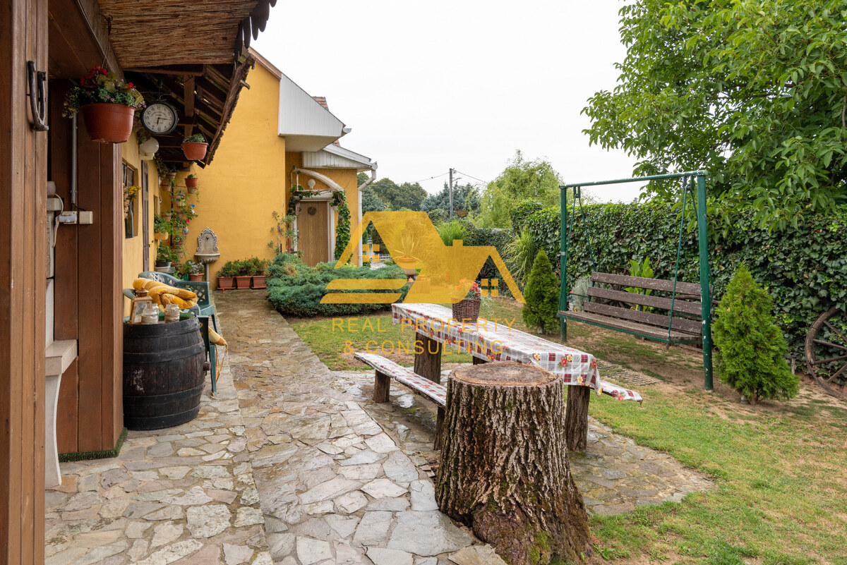 Exkluzívne! Predám apartmánový dom v obci Podhájska — foto 3