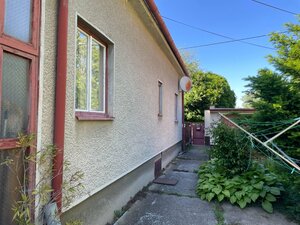 Predám poschodový rodinný dom v Nových Zámkoch — foto 1