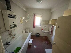Predám poschodový rodinný dom v Nových Zámkoch — foto 10