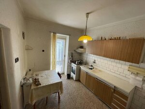 Predám poschodový rodinný dom v Nových Zámkoch — foto 4
