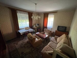 Predám poschodový rodinný dom v Nových Zámkoch — foto 5