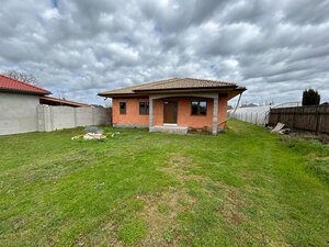 Predám novostavbu rodinného domu v obci Imeľ — foto 1