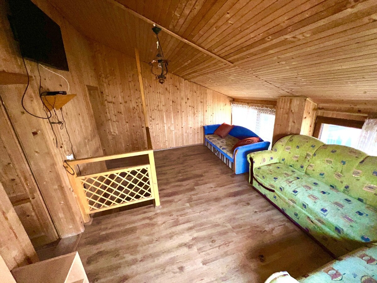 Predám rekreačnú chatu v obci Podhájska — foto 3