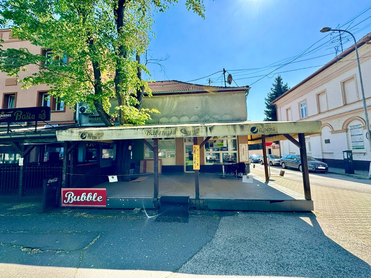 Predám podnikateľský objekt na hlavnom námestí v Nových Zámkoch — foto 7