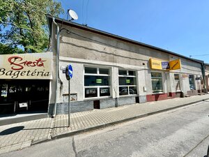 Predám podnikateľský objekt na hlavnom námestí v Nových Zámkoch — foto 4