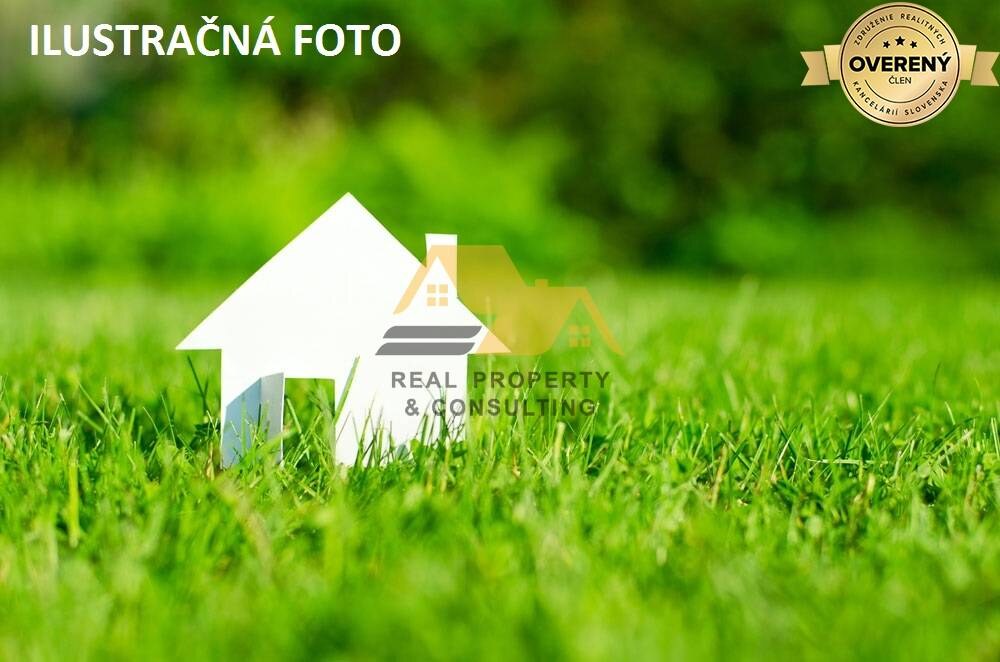 Predám stavebný pozemok vo Dvoroch nad Žitavou — foto 2