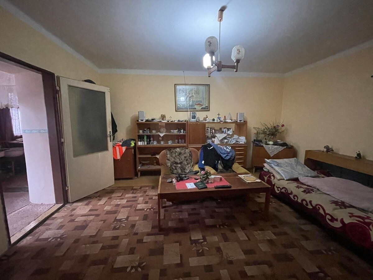 Predám rodinný dom s veľkým pozemkom v obci Imeľ — foto 7