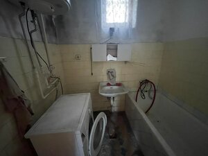 Predám rodinný dom s veľkým pozemkom v obci Imeľ — foto 8