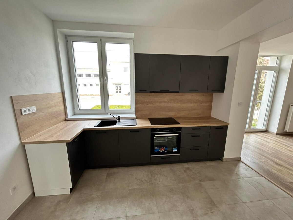 Predám 3 izbový byt vo Dvoroch nad Žitavou — foto 3