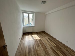 Predám 3 izbový byt vo Dvoroch nad Žitavou — foto 5