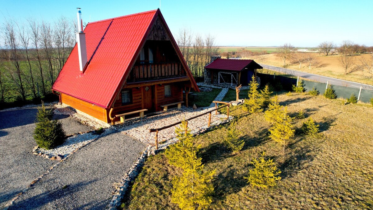 Exkluzívne! Predám rekreačnú chatu na celoročné bývanie