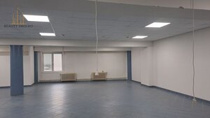 Obchodný priestor v centre mesta Humenné-prenájom — foto 3