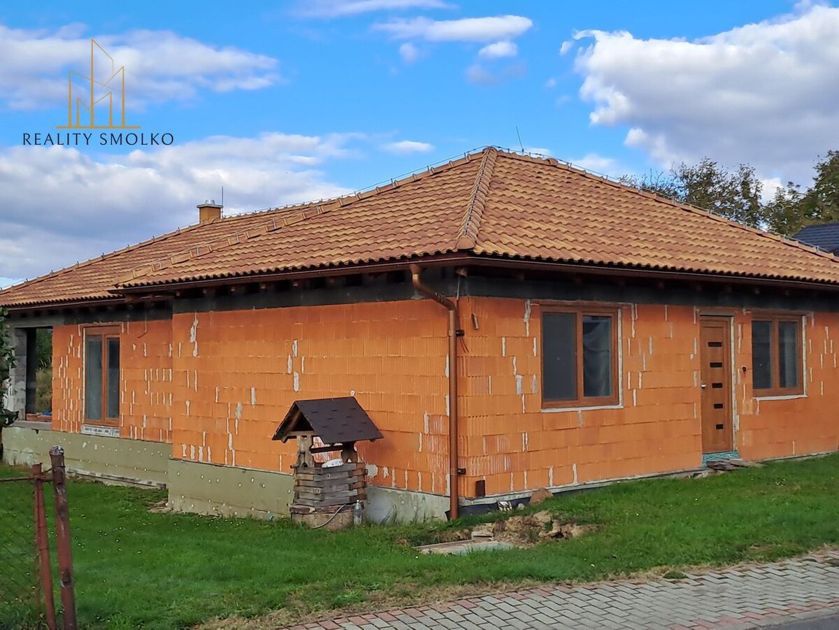 5 izbový murovaný dom + pozemok 4 500 m2 v obci Modrá nad Cirochou, ok — foto 2