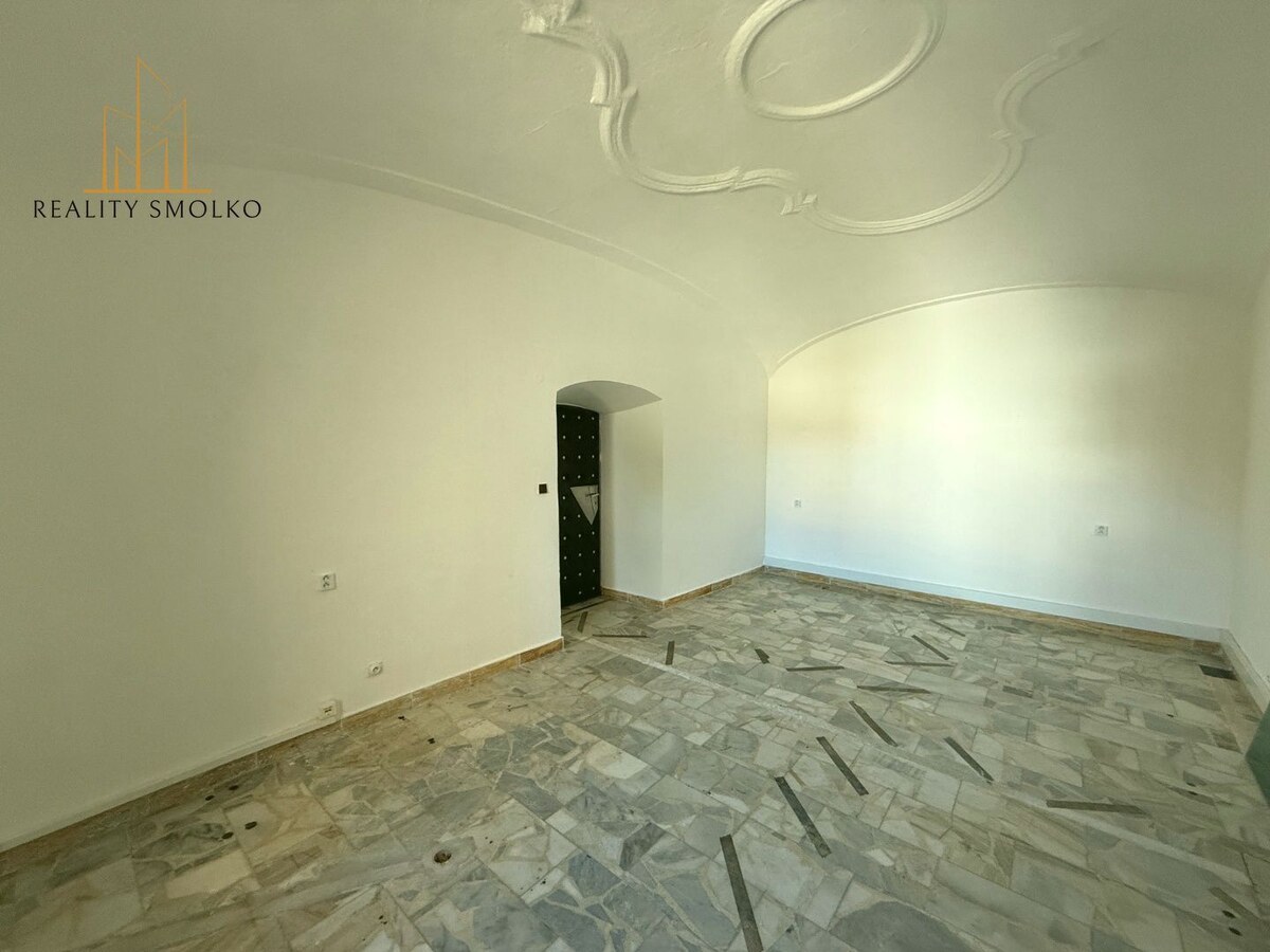 Exkluzívny prenájom kancelárskeho priestoru – historická budova, Hlavn — foto 3