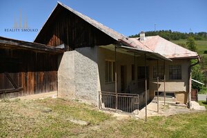 Na predaj - starší rodinný vidiecky dom v Miklušovciach — foto 3