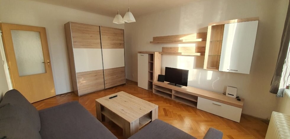 RK Byty Bratislava ponúka na prenájom 1 - izb. byt, Guothova ul., BA I — foto 5