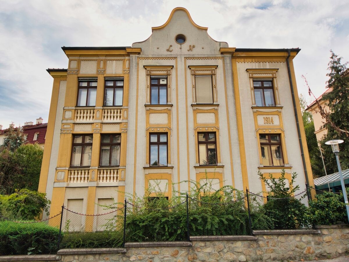 RK Byty Bratislava ponúka na predaj historickú budovu na Zrínskeho, BA — foto 4