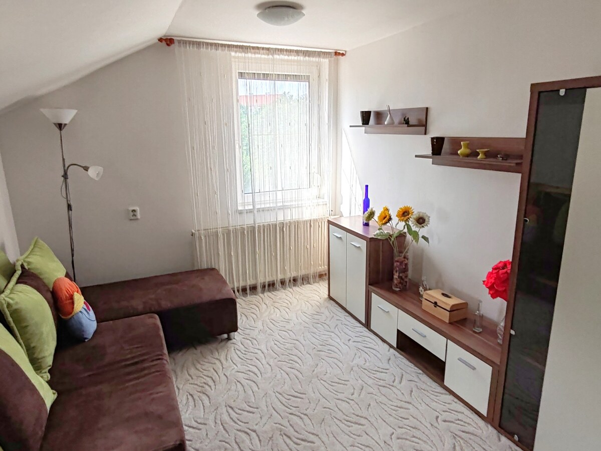 Rodinný dom so záhradou na predaj v Komárne — foto 12
