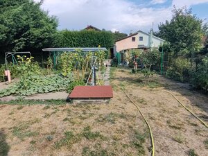 Rodinný dom so záhradou na predaj v Komárne — foto 19