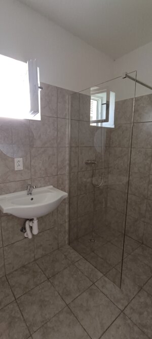 Na prenájom 2 izbový RD s dvorom v obci Úľany nad Žitavou — foto 6