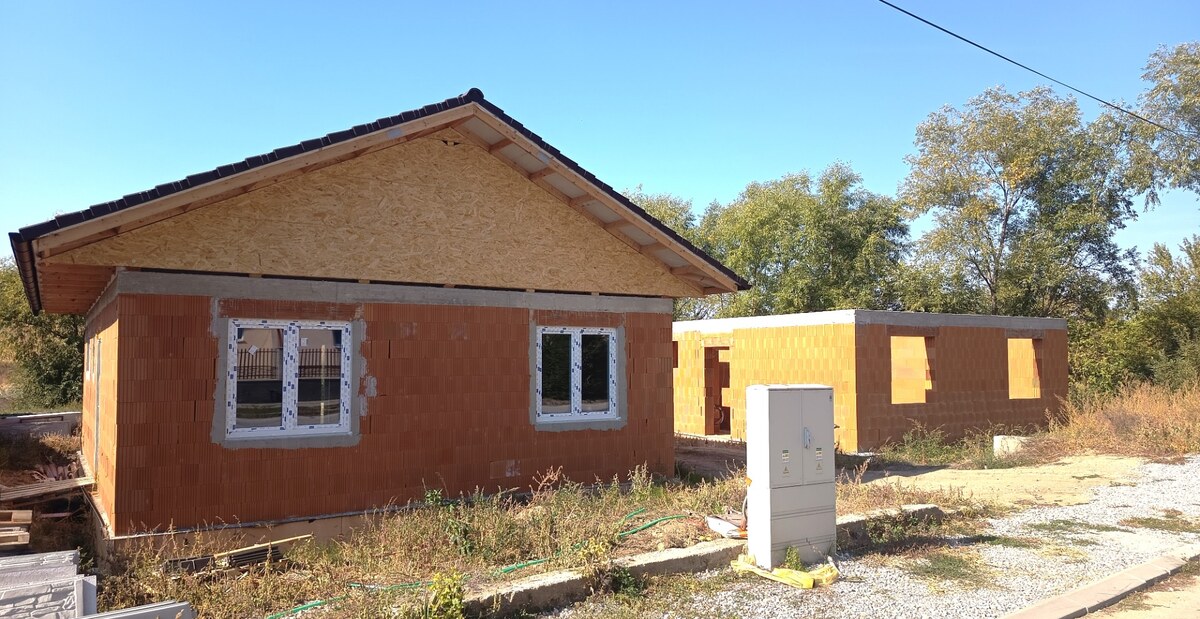 Na predaj 2 novostavby vo výstavbe v obci Čechy