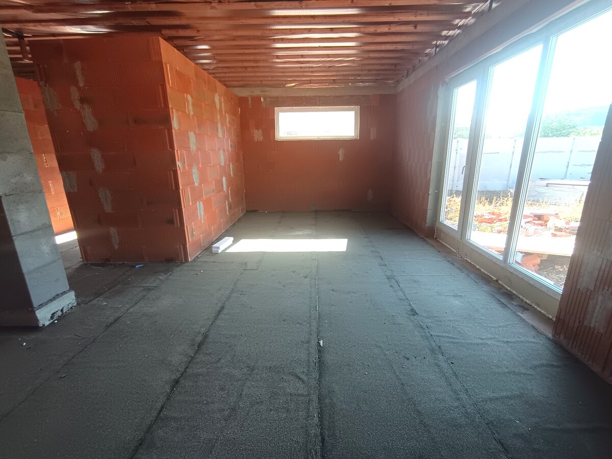Na predaj 2 novostavby vo výstavbe v obci Čechy — foto 10