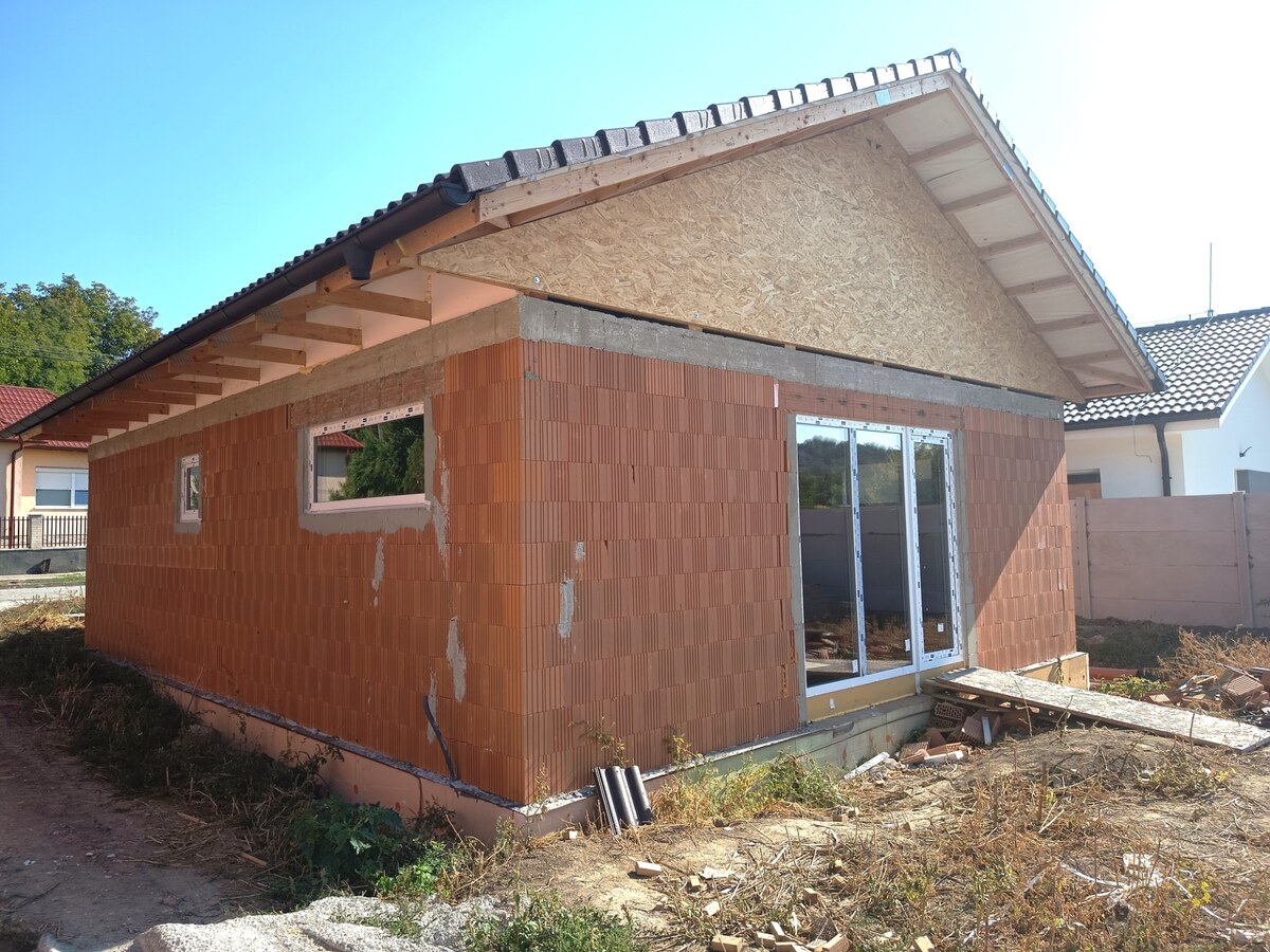 Na predaj 2 novostavby vo výstavbe v obci Čechy — foto 12