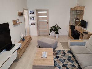 Iba u nás! Prerobený  3 izbový byt na VII. sídlisku na predaj — foto 3
