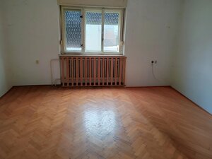 Ponúkame Rodinný dom vhodný na bývanie aj podnikanie — foto 5