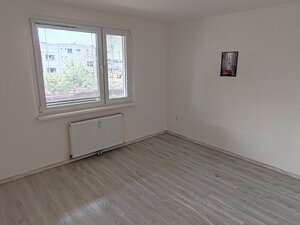 Znížená cena! Prerobený 3 izbový byt na predaj v Komárne — foto 11