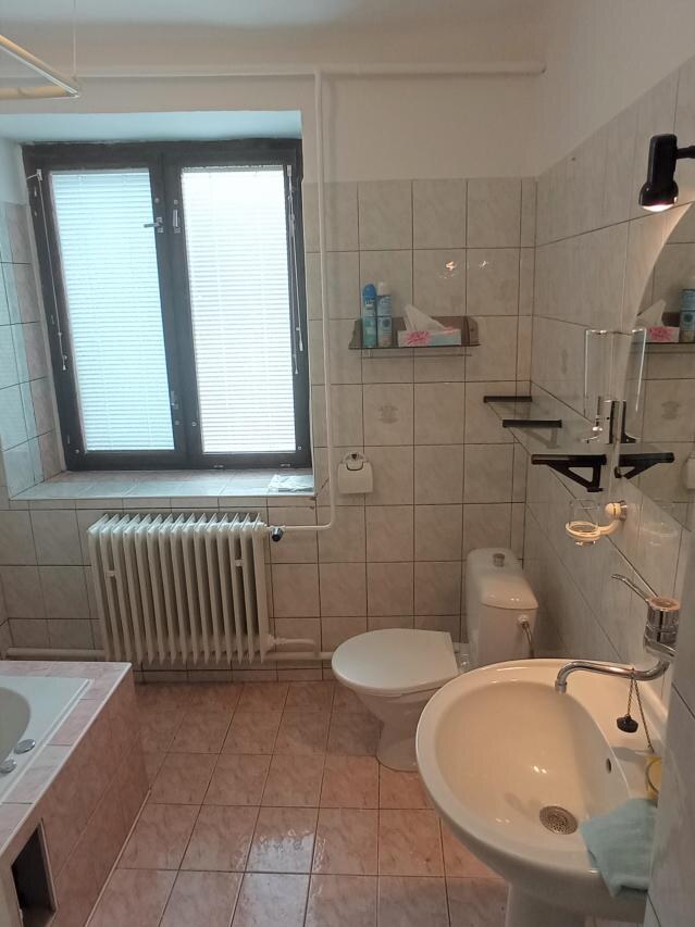 Rodinný dom na predaj v centre Komárna — foto 8