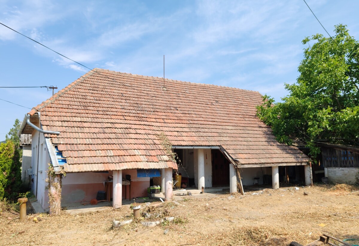 Iba u nás! Dom s pozemkom na predaj - Svätý Peter — foto 3
