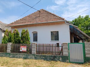Iba u nás! Dom s pozemkom na predaj - Svätý Peter — foto 2