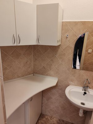 Komerčný priestor v centre Komárna na prenájom — foto 6