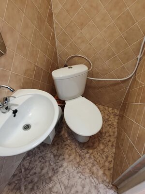 Komerčný priestor v centre Komárna na prenájom — foto 7
