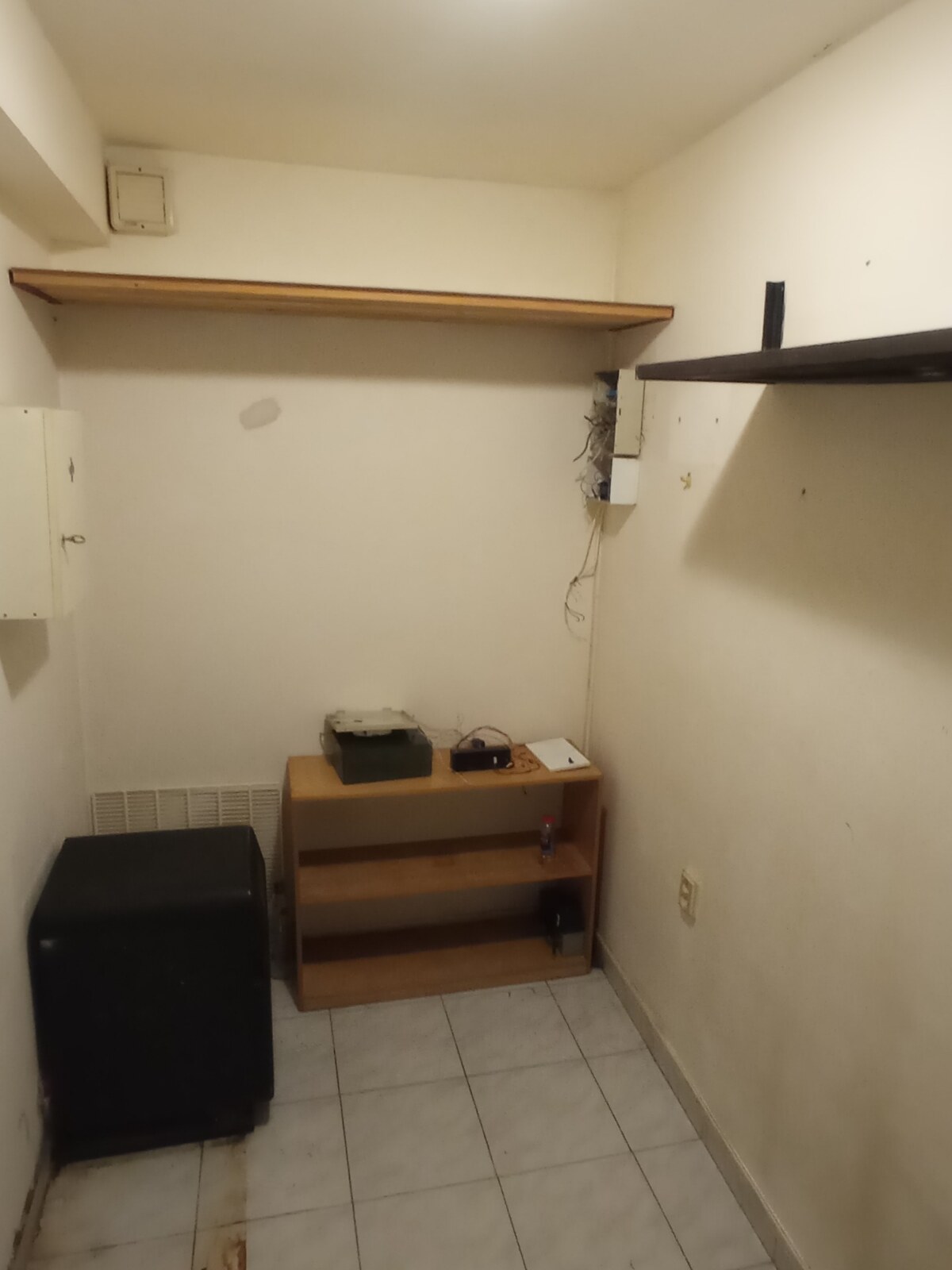 Komerčný priestor v centre Komárna na prenájom — foto 9