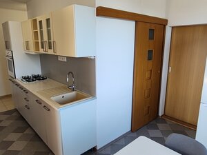Na prenájom 3  izbový byt s 2 balkónmi v Komárne — foto 1