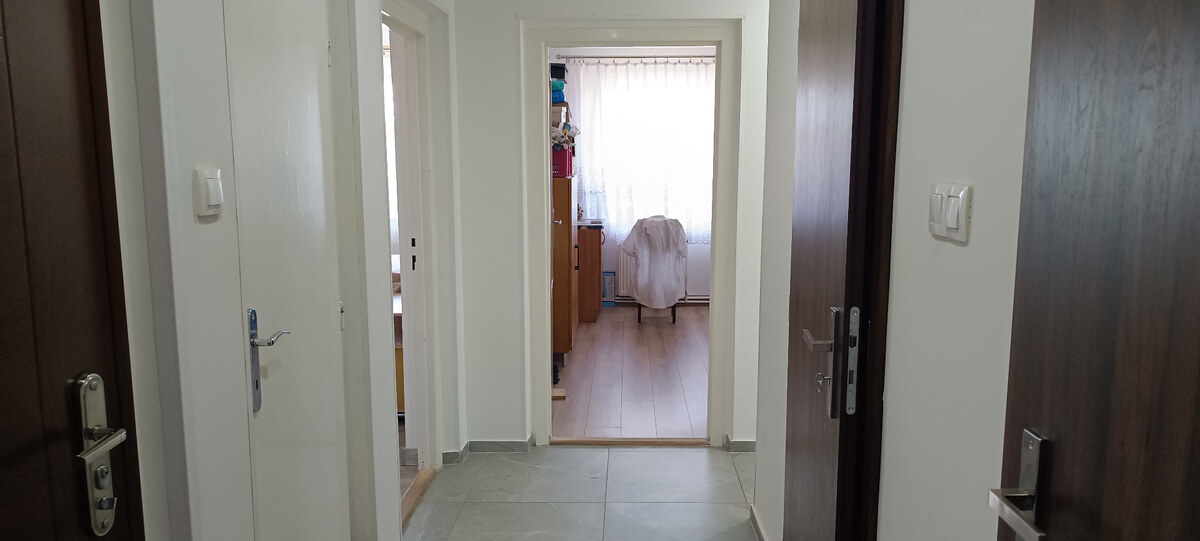Na predaj kompletne zmodernizovaný 4 izbový byt v obci Mikulášov dvor — foto 12