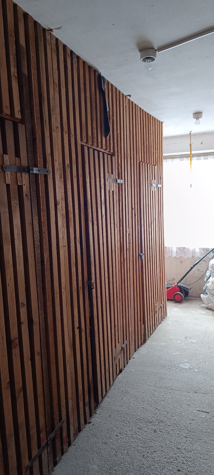 Na predaj kompletne zmodernizovaný 4 izbový byt v obci Mikulášov dvor — foto 14