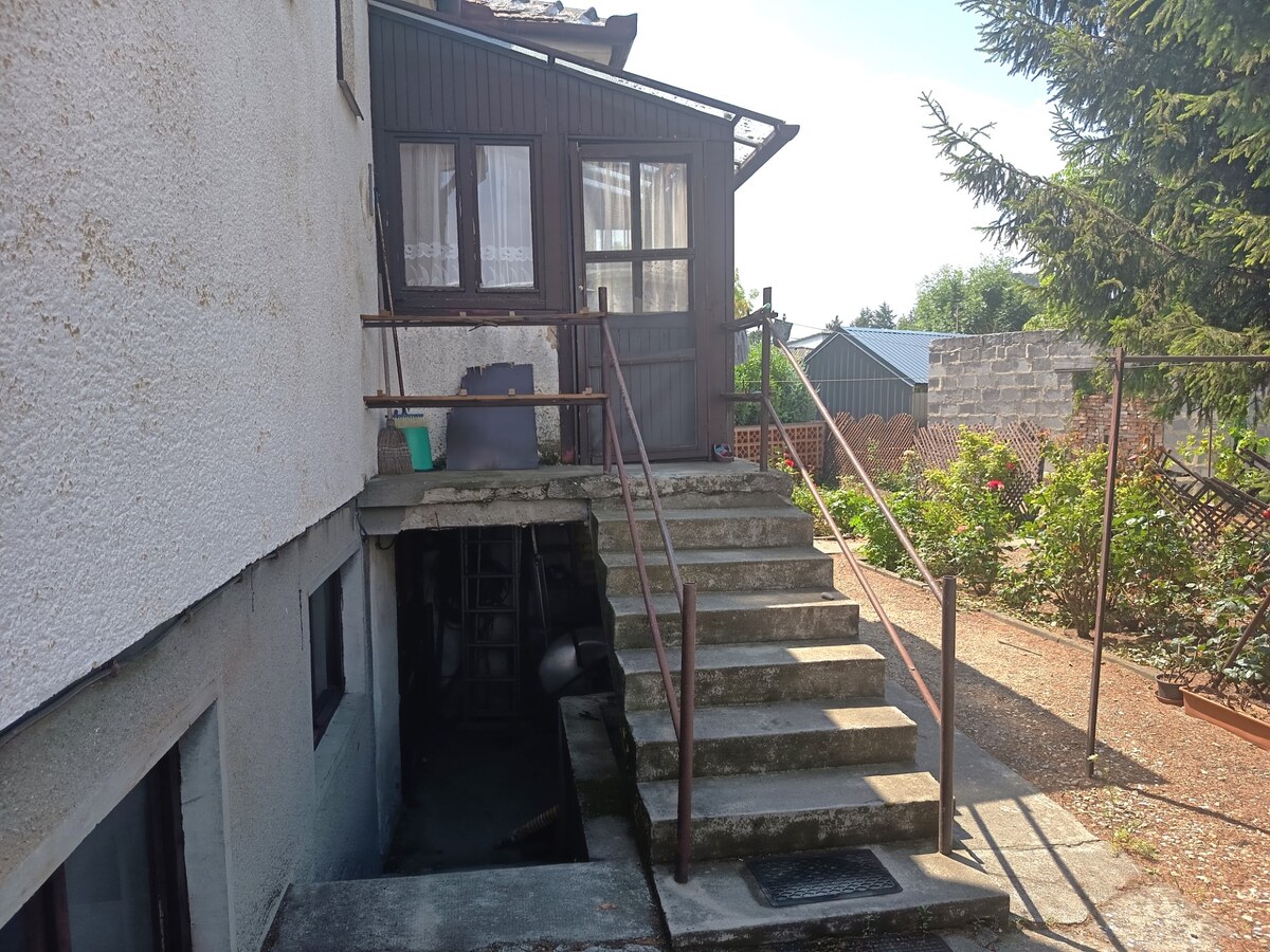 Na predaj starší rodinný dom v Nových Zámkoch — foto 10