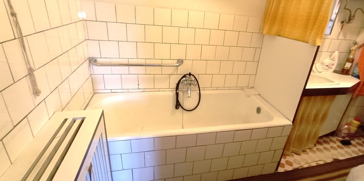 Na predaj starší rodinný dom v Nových Zámkoch — foto 9